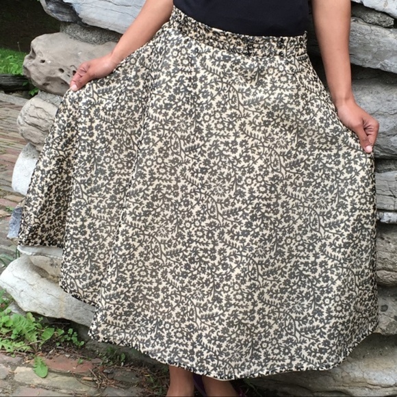 Vintage Dresses & Skirts - Vintage Flirty & Floral A-Line Full Skirt Vintage Dresses & Skirts - Vintage Flirty & Floral A-Line Full Skirt